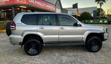 2004 TOYOTA LANDCRUISER 4D WAGON PRADO GXL 4x4 GRJ120R 7.jpg